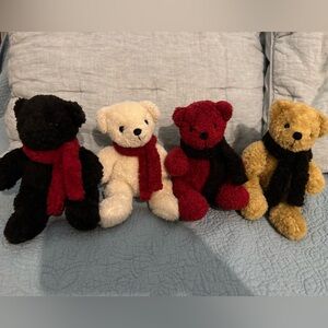Pottery Barn Oliver Bear Set of 4